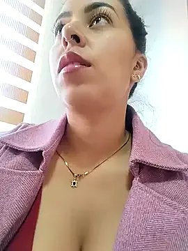 Luianna on StripChat