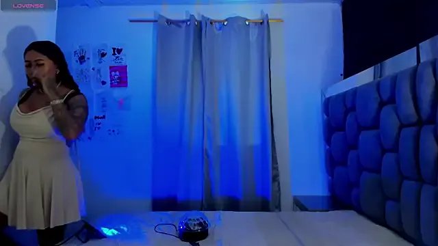 Freechat luisa16xxx on StripChat