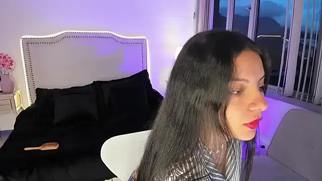 luisa__rosse — undressing very sexy