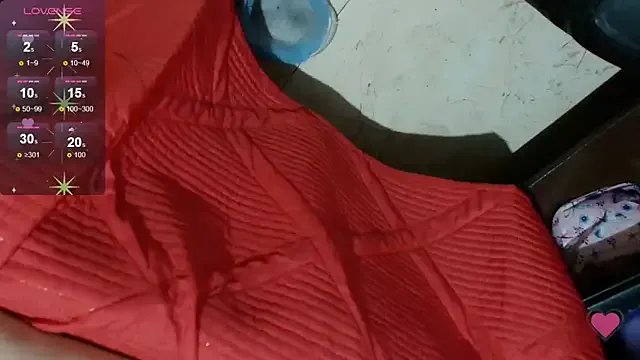 luisahot_9727 on StripChat