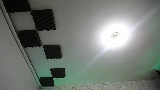 luly_pink on StripChat