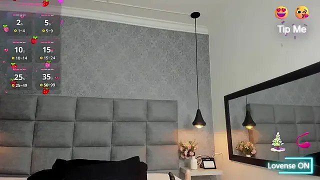 Luna_Bella3 on StripChat