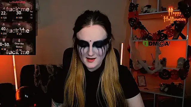 luna_berryy on StripChat