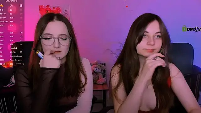 luna_berryy on StripChat