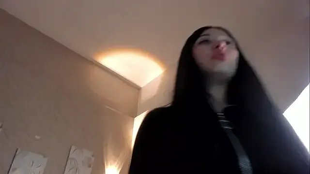 Lunaa_bellaa on StripChat