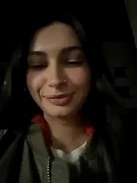 Freechat lunalovelee on StripChat