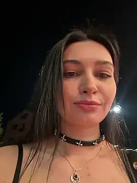 Freechat lunalovelee on StripChat