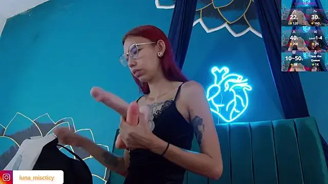 Lunamistyc on StripChat