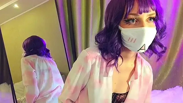 LunaNyan on StripChat