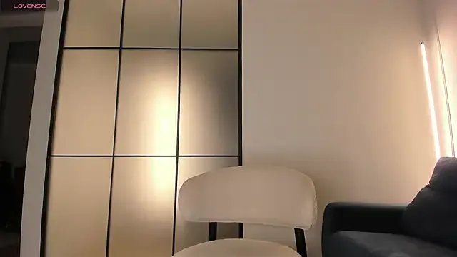 Freechat Lunaonekiss on StripChat