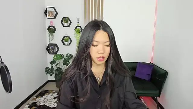 LunaPurrr on StripChat