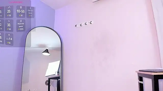 lupeebony on StripChat