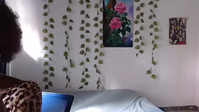 Luxstela — all naked with oil