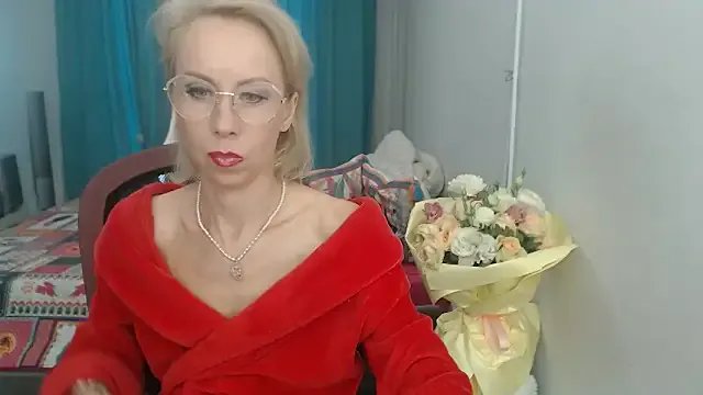 Private LuxuryNika on StripChat