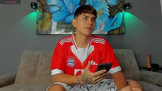 Lyam_ap on StripChat