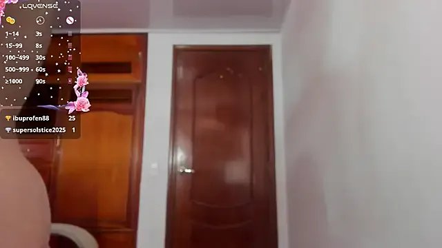 Maavca_ on StripChat