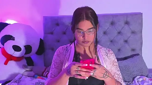 Freechat mabellfox on StripChat