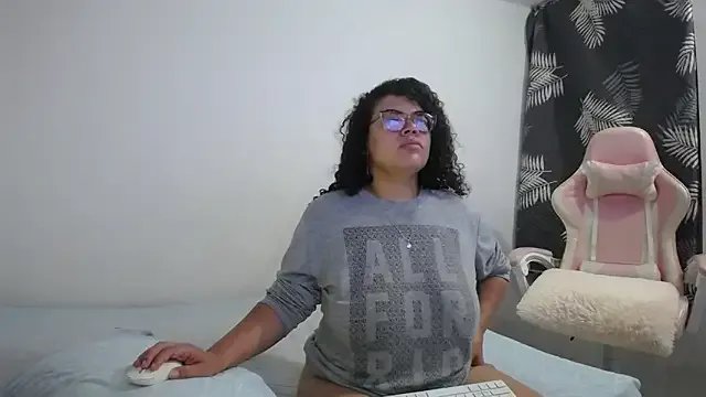 Freechat mabigomez00 on StripChat