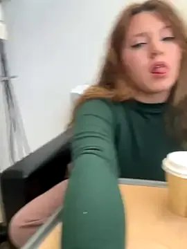 MADAME-ARLETTE on StripChat 