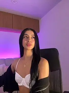 maddy_bronw_ on StripChat