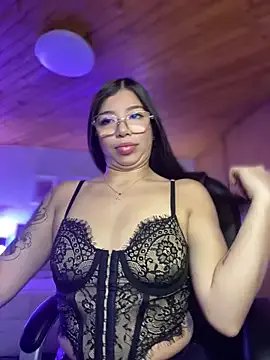 Maddy_Piink on StripChat