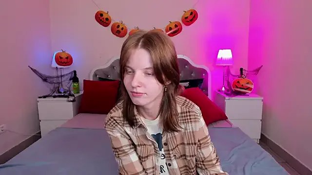 Madelaineses on StripChat