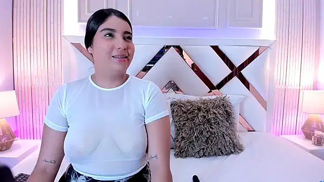 madeleine2112 on StripChat