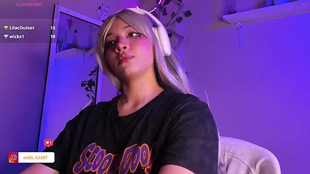 MadelineBenet on StripChat