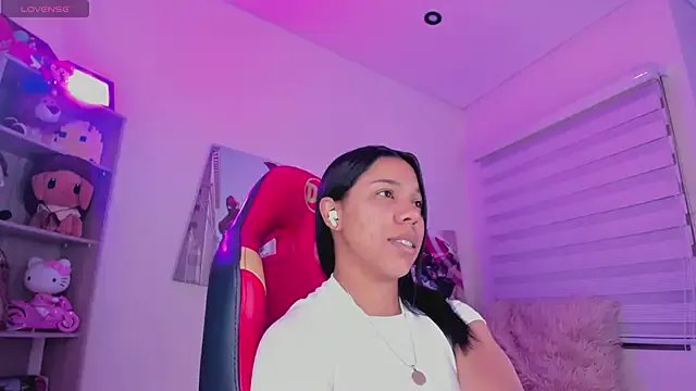 madelyn_rose_ on StripChat