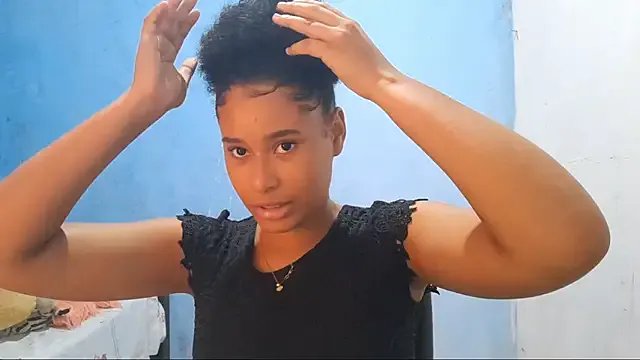 MadelynStamant — bite my lips