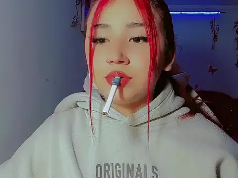 madisonx17 on StripChat