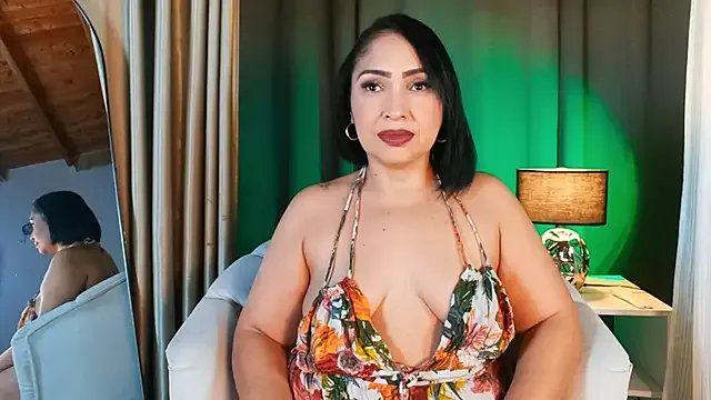 Madissononee on StripChat