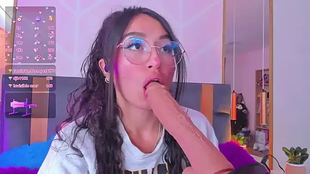 Freechat MadyJackson on StripChat