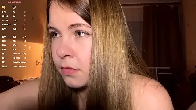 MaevAmy on StripChat