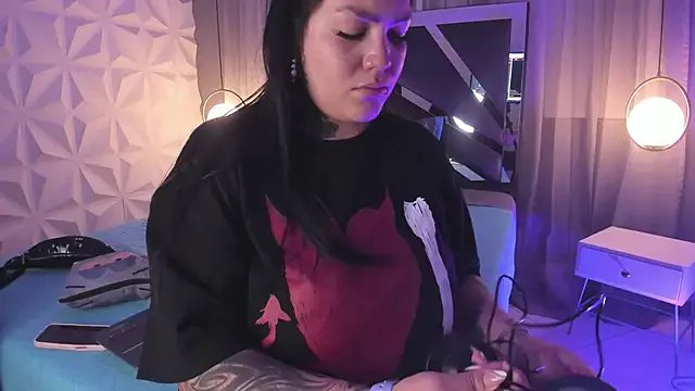 MAGIC_TESSA on StripChat