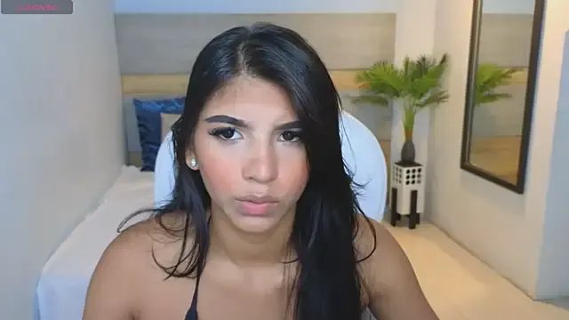 maiaa_ruiz on StripChat