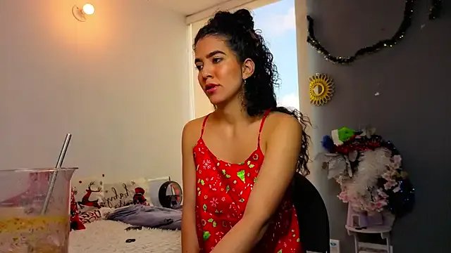 Freechat Maithe_Perroni on StripChat