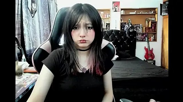 Maki_Zein_ on StripChat