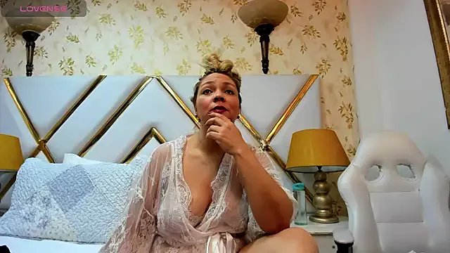 MalorySweet on StripChat