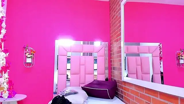 malu_horny_69 on StripChat