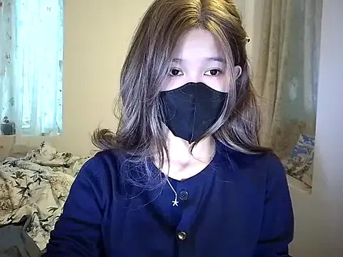 maomi_1yi on StripChat