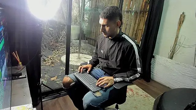 MarcoVitto on StripChat