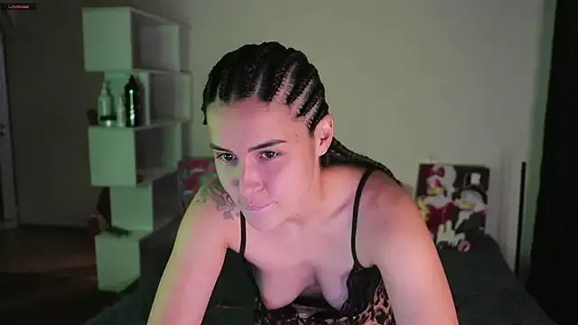 Mari___Anna on StripChat