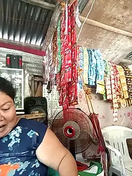 Mari_fvcks on StripChat