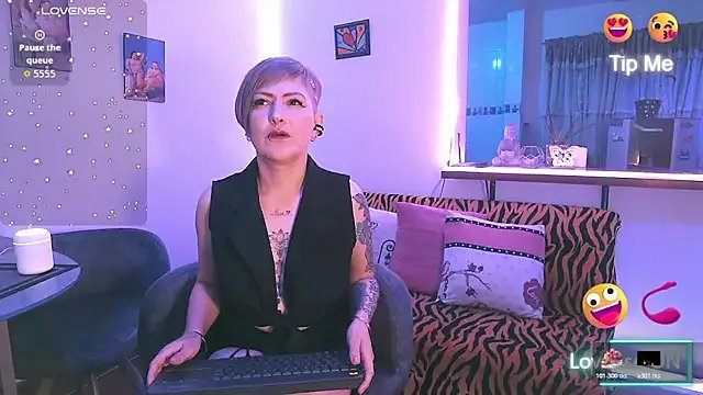 Maria_fernandaxxx_ on StripChat