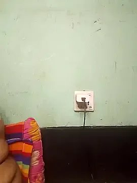 Maria_Mahi on StripChat