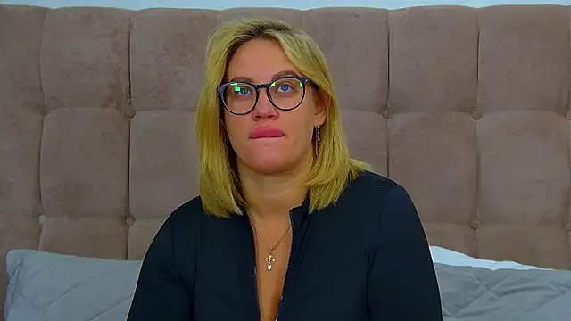 MariaNeumann on StripChat