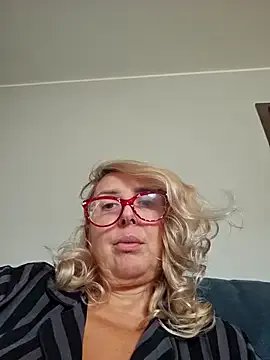 MariaRichi_ on StripChat