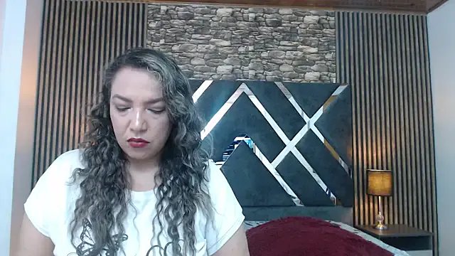 marie_hss on StripChat