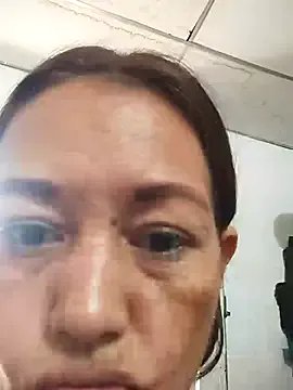 marinita13 on StripChat